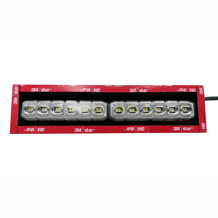LED svetilka na krovu
